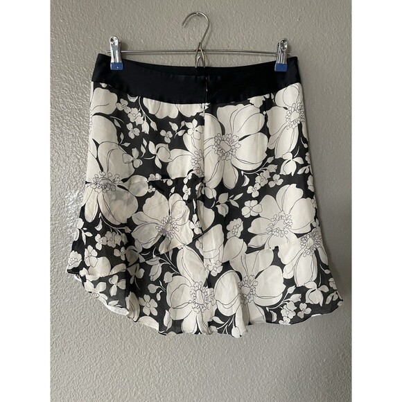 Banana Republic Women’s Zip Mini Skirt Floral Y2k 90s Party Shell 100% Silk Sz 4 - Picture 2 of 7